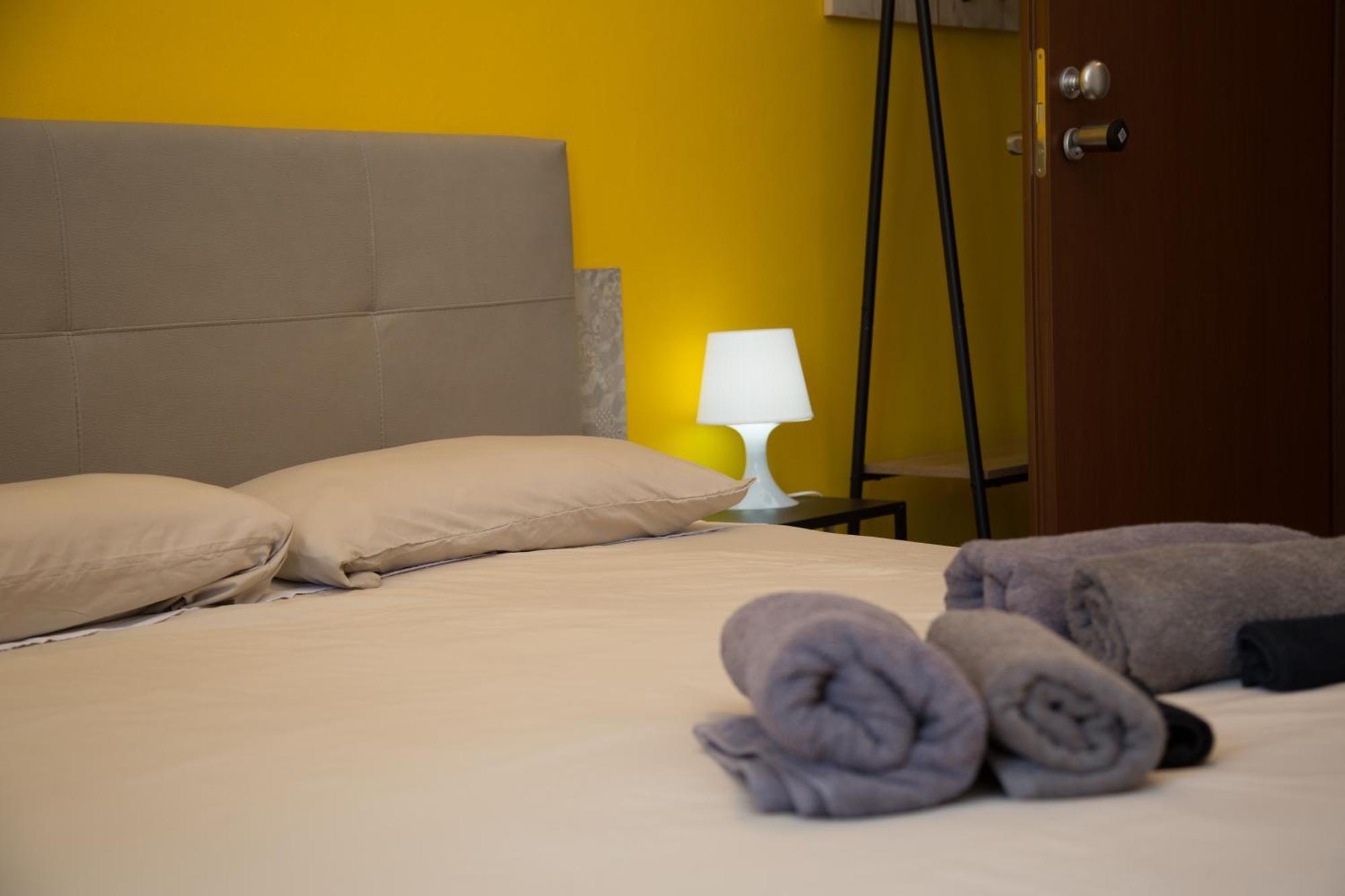 Guest House Turin Metro Young מראה חיצוני תמונה